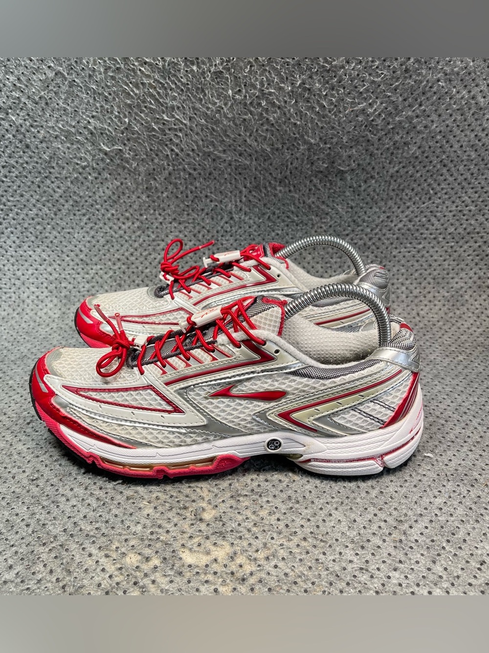Brooks Drb Accel White Red Mesh Running Shoes Size 9.5 Women’s